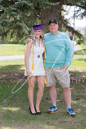 2025 Grads at the Park (186)