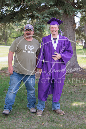 2025 Grads at the Park (84)
