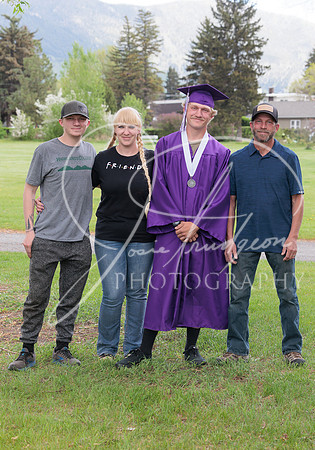 2025 Grads at the Park (352)