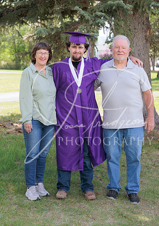 2025 Grads at the Park (64)
