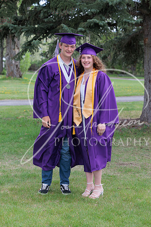 2025 Grads at the Park (440)
