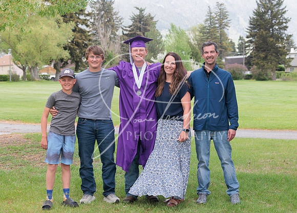 2025 Grads at the Park (309)