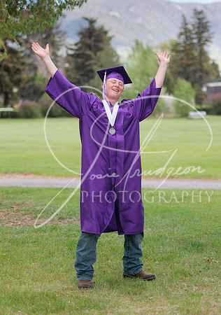 2025 Grads at the Park (330)