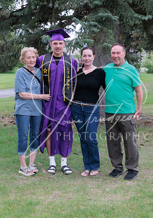 2025 Grads at the Park (519)