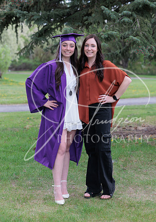 2025 Grads at the Park (367)