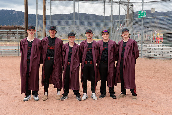 8 Seniors (18)