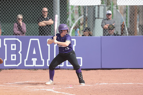 Softball 2026 vs Hellgate (11)