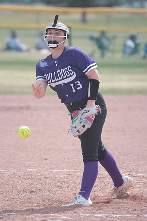 Softball 2026 vs Hellgate (25)