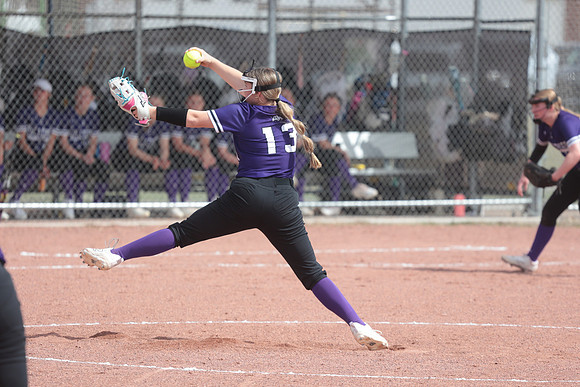 Softball 2026 vs Hellgate (8)