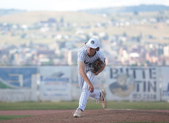 1 Butte Miners vs Helena Senior Night (132)