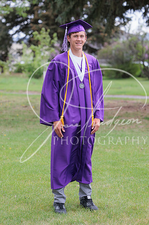 2025 Grads at the Park (542)