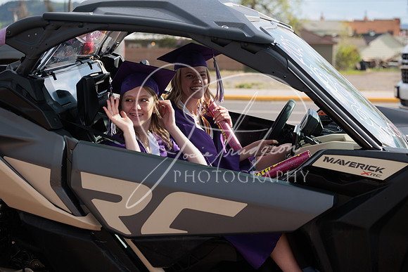 2025 Grads at the Park (629)