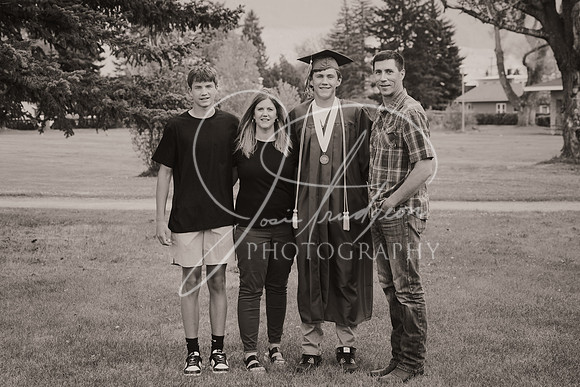 2025 Grads at the Park (531)