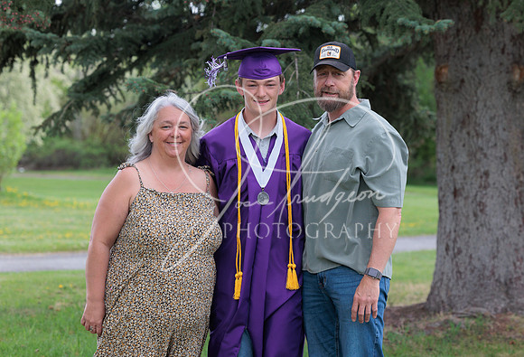 2025 Grads at the Park (442)