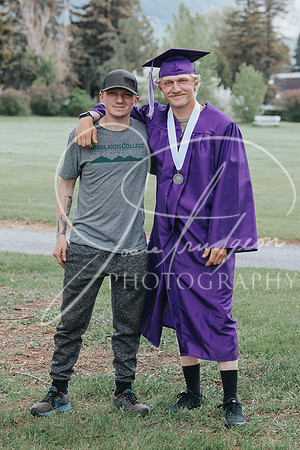 2025 Grads at the Park (345)