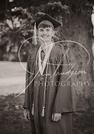 2025 Grads at the Park (61)