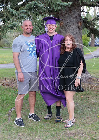 2025 Grads at the Park (101)