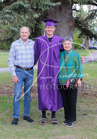 2025 Grads at the Park (115)