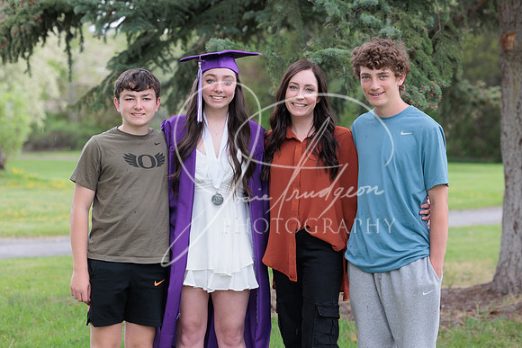 2025 Grads at the Park (373)