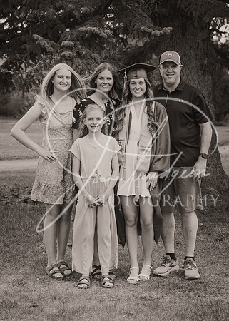 2025 Grads at the Park (484)