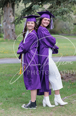 2025 Grads at the Park (491)