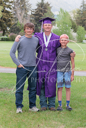 2025 Grads at the Park (316)