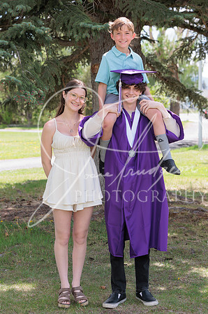 2025 Grads at the Park (149)