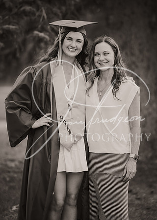 2025 Grads at the Park (402)