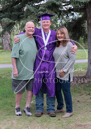 2025 Grads at the Park (299)