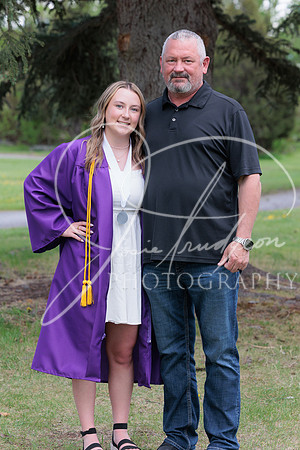 2025 Grads at the Park (277)