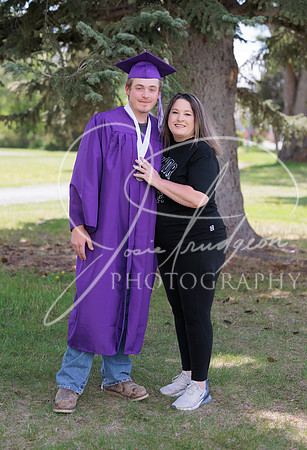 2025 Grads at the Park (88)