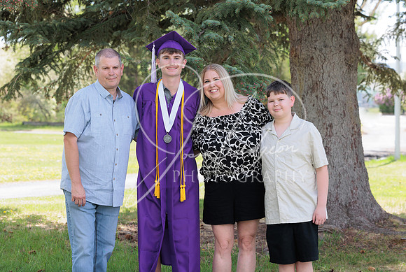2025 Grads at the Park (56)