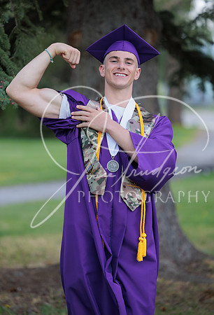 2025 Grads at the Park (197)
