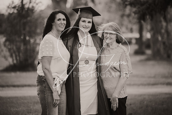 2025 Grads at the Park (455)