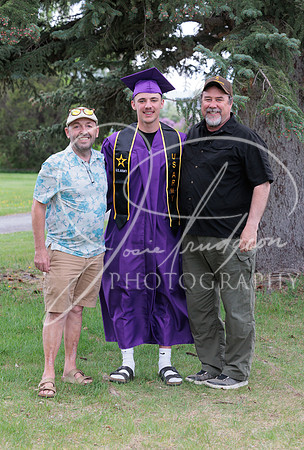 2025 Grads at the Park (520)