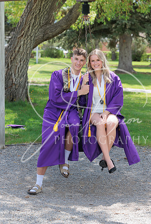 2025 Grads at the Park (230)