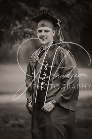 2025 Grads at the Park (517)