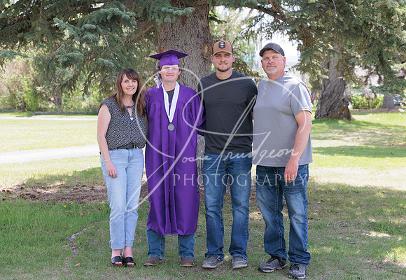 2025 Grads at the Park (30)