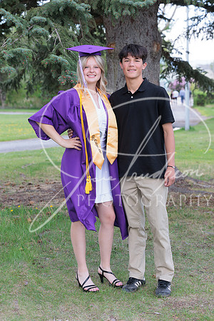 2025 Grads at the Park (137)