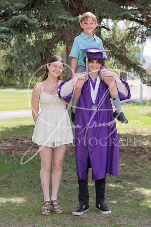2025 Grads at the Park (148)