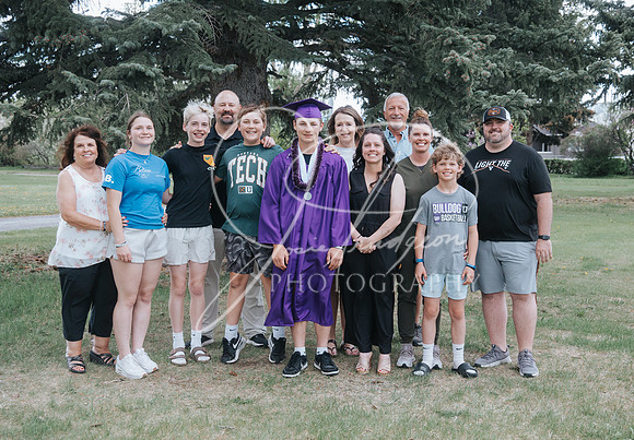 2025 Grads at the Park (470)