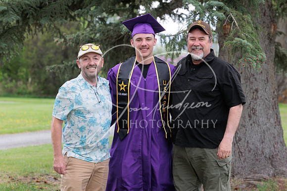 2025 Grads at the Park (521)