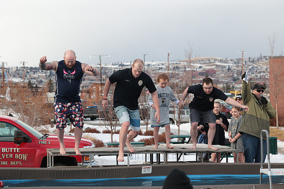 12 Polar Plunge (4)