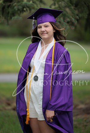2025 Grads at the Park (498)