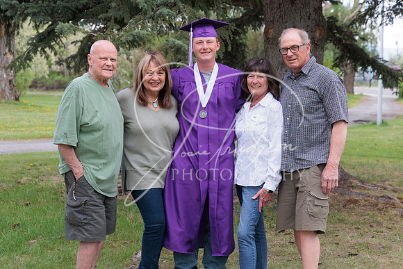 2025 Grads at the Park (297)