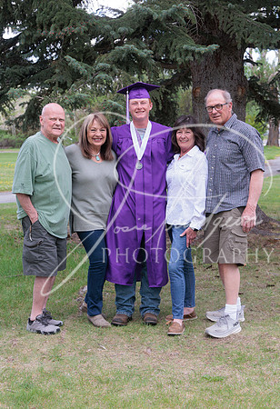 2025 Grads at the Park (295)