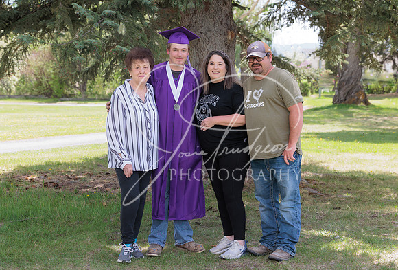 2025 Grads at the Park (130)