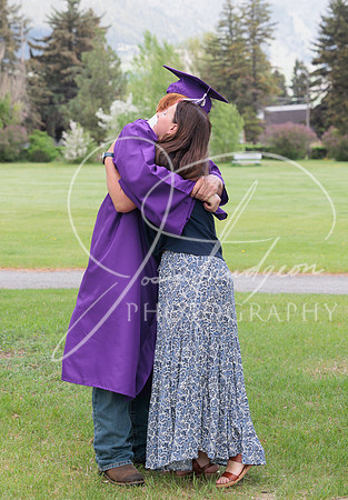 2025 Grads at the Park (324)