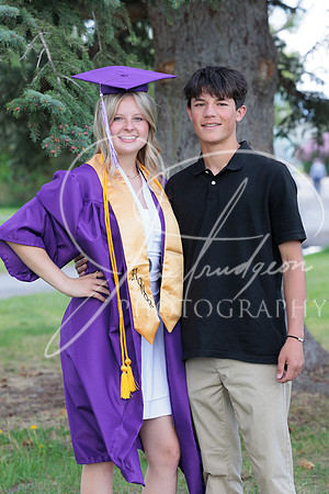 2025 Grads at the Park (141)