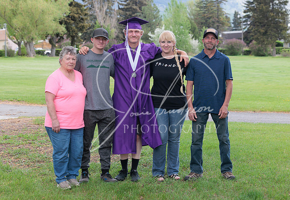 2025 Grads at the Park (336)